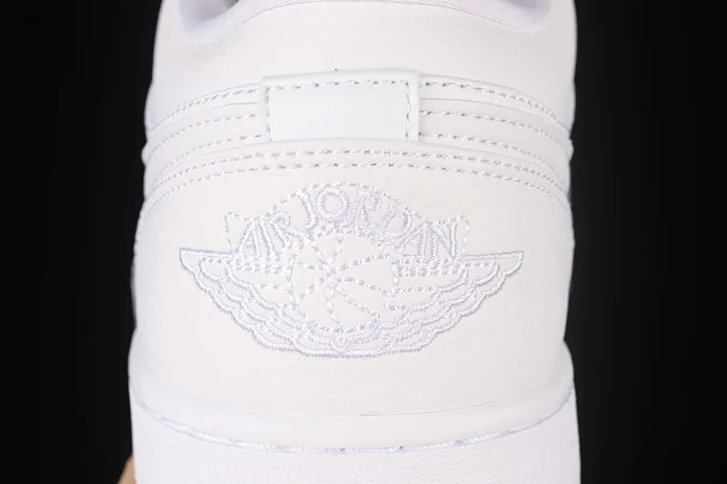 All categories Air Jordan Jordan series basketball shoes Air Jordan 1 Low G version pure original Air Jordan 1 Low AJ1 Joe 1 pure white low-top cultural basketball shoes 553558-130